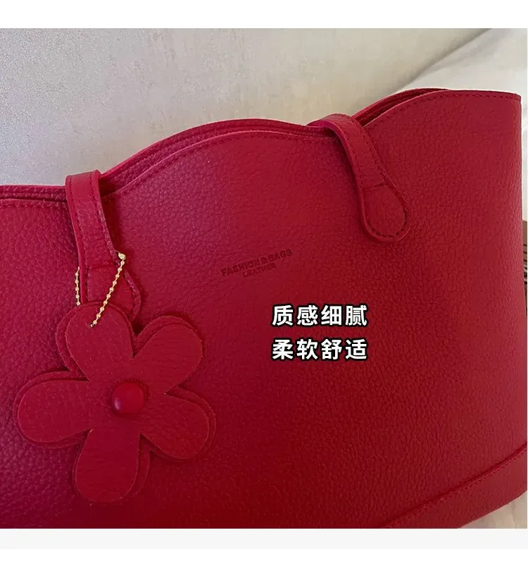 Tas Selempang Wanita Bahan PU Sintetis Polos Warna Merah Bentuk Kotak Tali Lebar Resleting