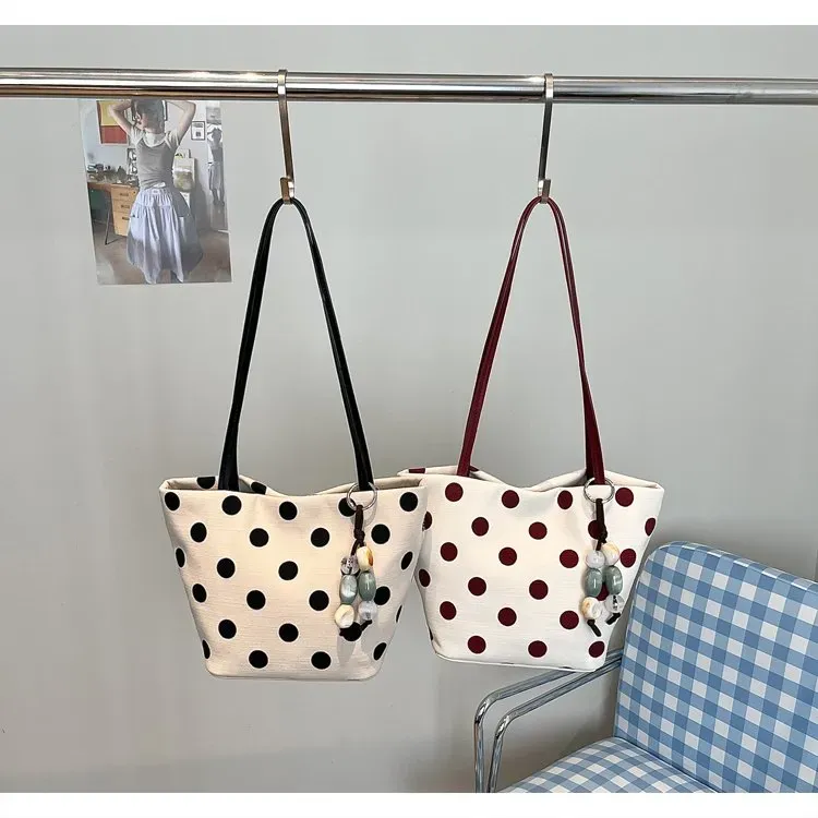 Tas Selempang Wanita Bahan PU Sintetis Motif Polkadot Warna Hitam Bentuk Kotak untuk Reseller