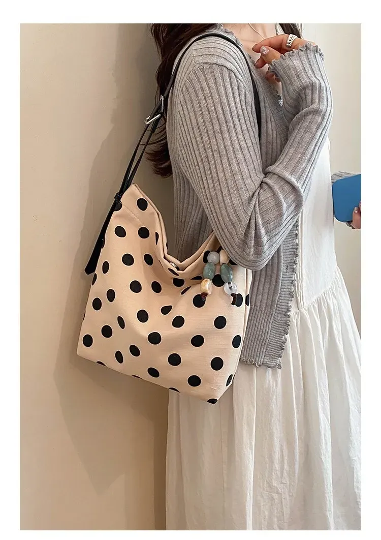 Tas Selempang Wanita Bahan PU Sintetis Motif Polkadot Warna Hitam Bentuk Kotak untuk Toko
