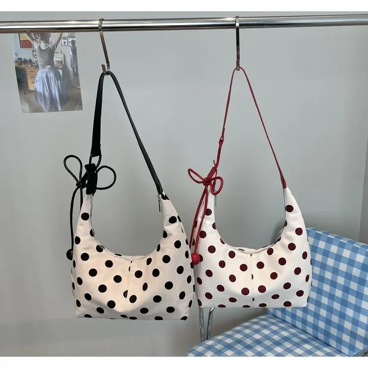 Tas Selempang Wanita Bahan PU Sintetis Motif Polkadot Warna Hitam Model Hobo Stok Grosir