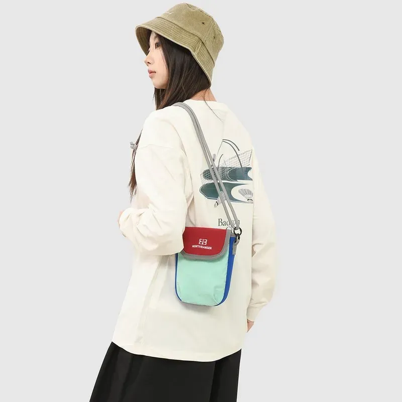Tas Selempang Wanita Bahan Nylon Polos Bentuk Kotak Tali Panjang Resleting Pilihan Reseller