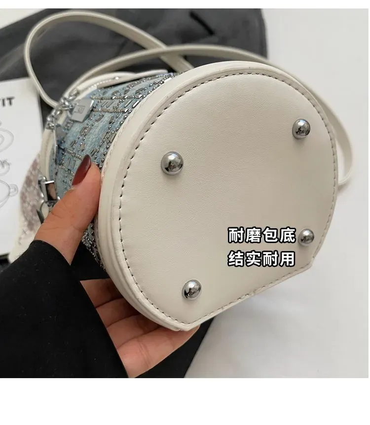 Tas Selempang Wanita Bahan PU Sintetis Motif Print Warna Putih Bentuk Bulat Tali Resleting