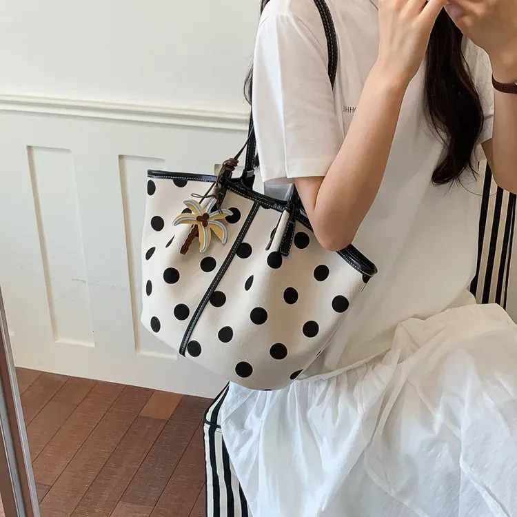 Tas Bucket Wanita Bahan Kanvas Motif Polkadot Warna Hitam Bentuk Bucket Tali Grosir Import