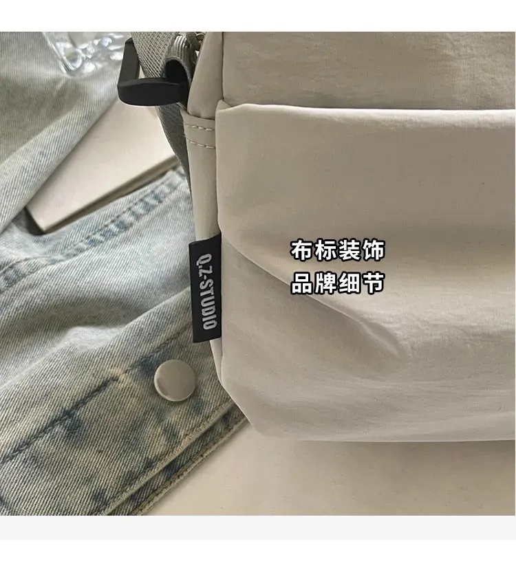 Tas Selempang Wanita Bahan Nylon Polos Warna Abu-Abu Bentuk Kotak Tali Lebar Resleting Grosir