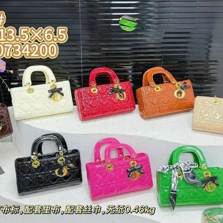 Tas Selempang Wanita Bahan PU Sintetis Motif Print Warna Putih Bentuk Crescent Grosir Import