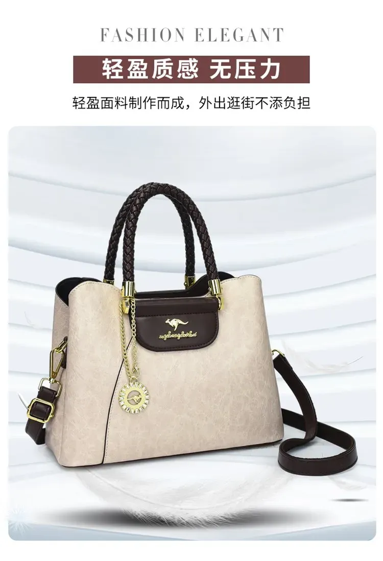 Tas Selempang Wanita Bahan PU Sintetis Polos Warna Beige Tali Lebar Resleting Grosir Import