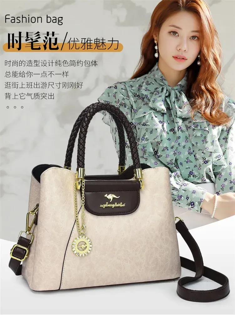 Tas Selempang Wanita Bahan PU Sintetis Polos Warna Beige Tali Lebar Resleting Grosir Import