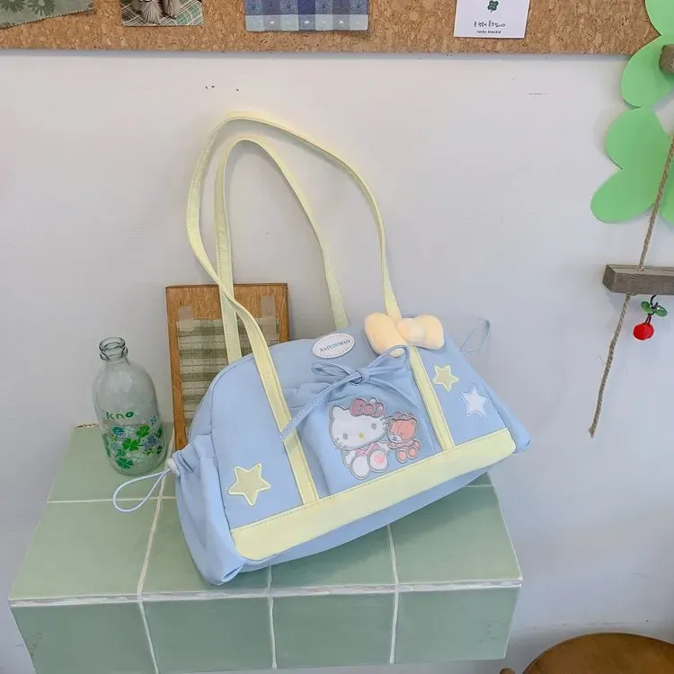 Tas Selempang Wanita Bahan PU Sintetis Motif Polkadot Warna Putih Bentuk Bulat Motif Floral