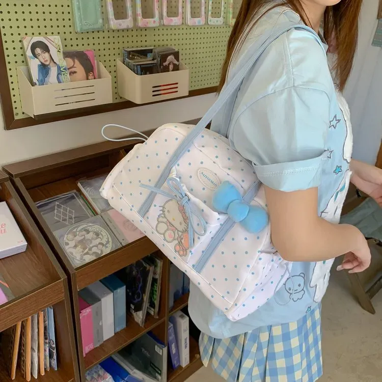 Tas Selempang Wanita Bahan PU Sintetis Motif Polkadot Warna Putih Bentuk Bulat Motif Floral