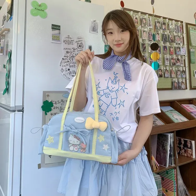 Tas Selempang Wanita Bahan PU Sintetis Motif Polkadot Warna Putih Bentuk Bulat Motif Floral
