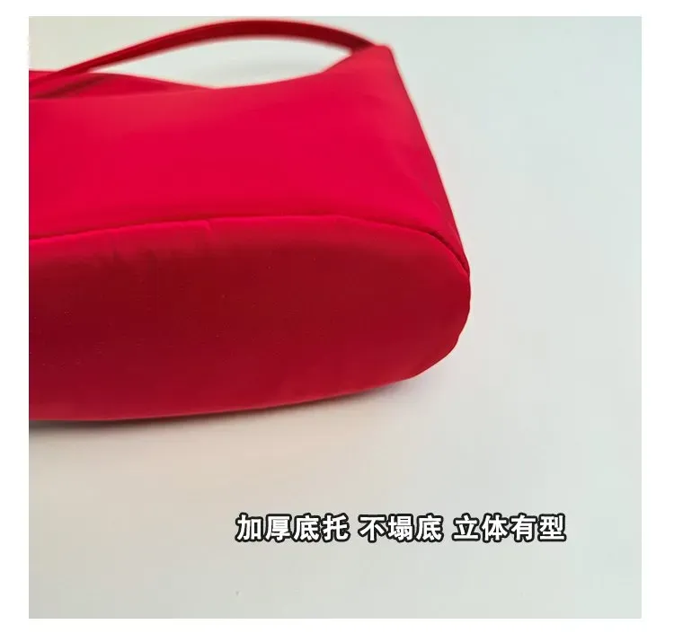 Tas Bucket Wanita Bahan PU Sintetis Polos Warna Merah Bentuk Bucket Tali Panjang Grosir Import