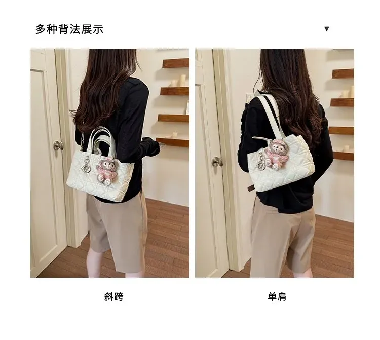 Tas Selempang Wanita Bahan PU Sintetis Model Quilted Warna Hitam Bentuk Kotak Dengan Gantungan