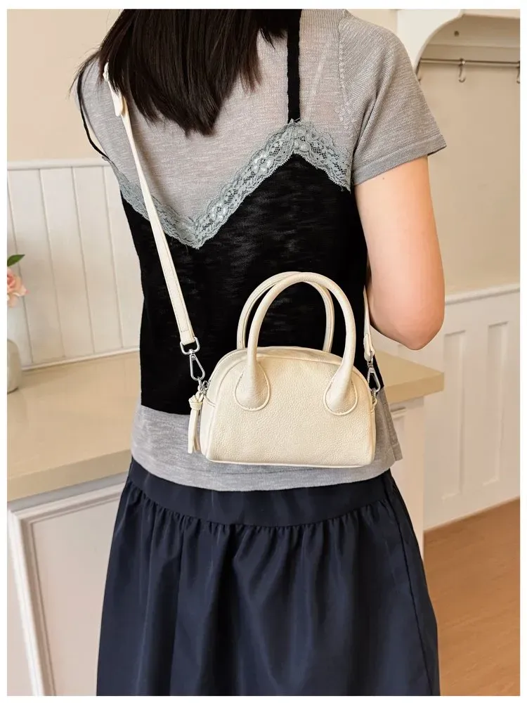 Tas Selempang Wanita Bahan PU Sintetis Polos Warna Kuning Bentuk Bulat Tali Grosir Import