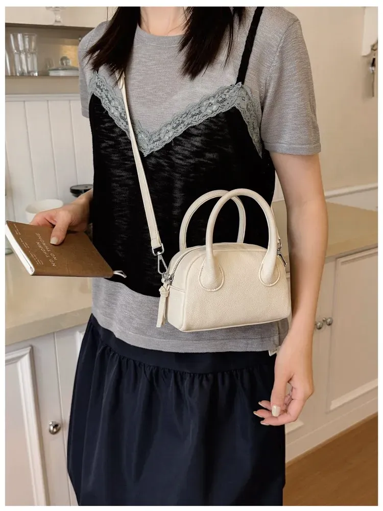 Tas Selempang Wanita Bahan PU Sintetis Polos Warna Kuning Bentuk Bulat Tali Grosir Import