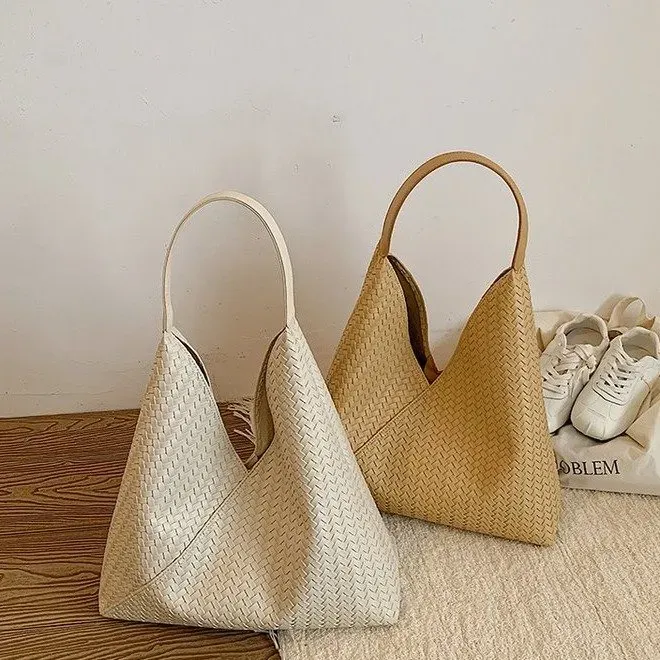 Tas Selempang Wanita Bahan PU Sintetis Polos Warna Hitam Bentuk Kotak Tali Resleting Grosir