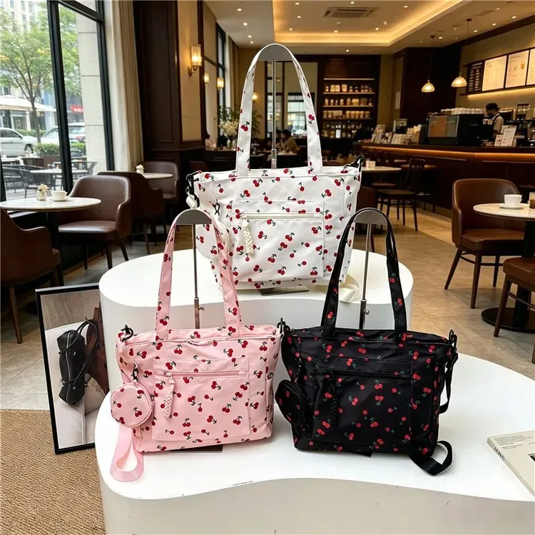 Tas Selempang Wanita Bahan Nylon Polos Warna Hitam Bentuk Kotak Tali Lebar Stok Grosir