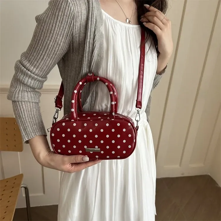 Tas Selempang Wanita Bahan PU Sintetis Motif Polkadot Warna Merah Bentuk Kotak Resleting