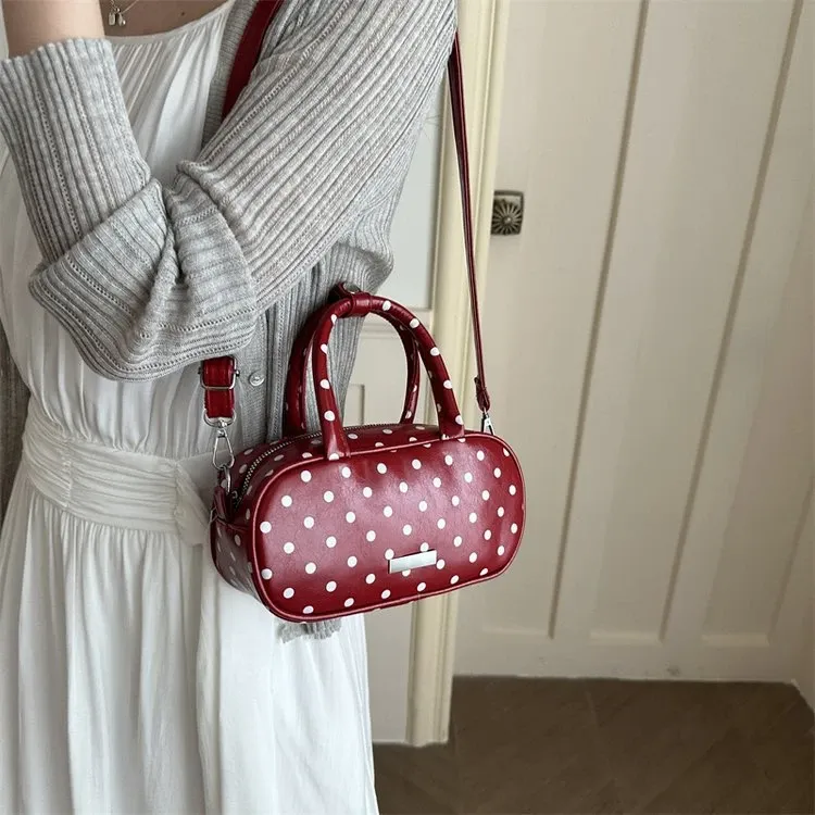 Tas Selempang Wanita Bahan PU Sintetis Motif Polkadot Warna Merah Bentuk Kotak Resleting