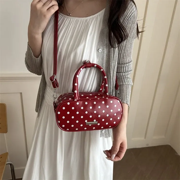 Tas Selempang Wanita Bahan PU Sintetis Motif Polkadot Warna Merah Bentuk Kotak Resleting