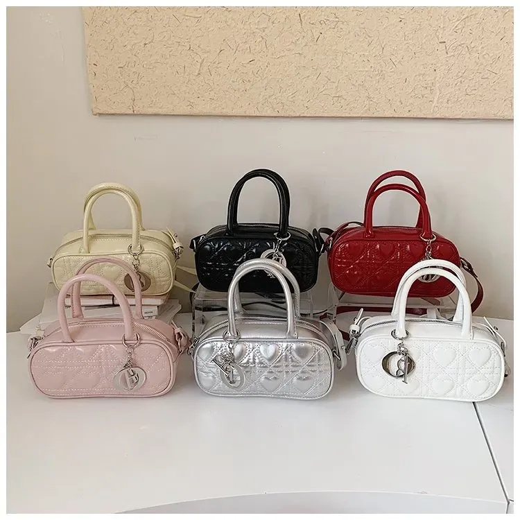 Tas Selempang Wanita Bahan PU Sintetis Model Quilted Warna Hitam Bentuk Kotak untuk Toko Online