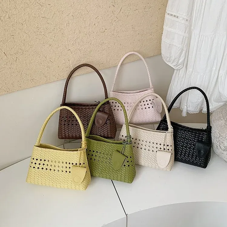 Tas Selempang Wanita Bahan PU Sintetis Polos Warna Hitam Bentuk Kotak Tali untuk Reseller