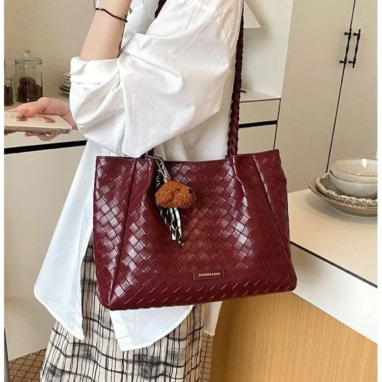 Tas Selempang Wanita Bahan PU Sintetis Model Quilted Bentuk Kotak Tali Lebar Grosir Import