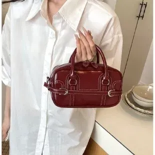 Tas Selempang Wanita Bahan PU Sintetis Polos Warna Merah Bentuk Kotak Tali Lebar Stok Grosir