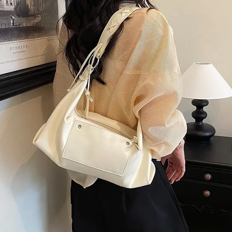 Tas Selempang Wanita Bahan PU Sintetis Polos Bentuk Kotak Tali Lebar Resleting Stok Grosir