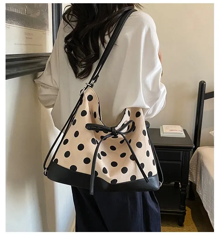 Tas Selempang Wanita Bahan PU Sintetis Motif Polkadot Bentuk Crescent Tali Grosir Import