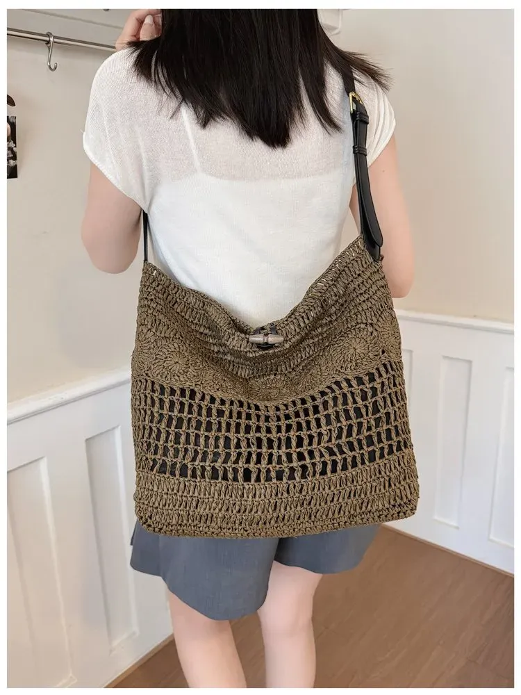 Tas Selempang Wanita Bahan PU Sintetis Polos Model Hobo Tali Panjang Casual Grosir Import