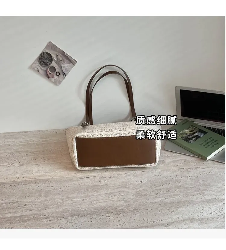 Tas Selempang Wanita Bahan PU Sintetis Polos Bentuk Kotak Tali Lebar Resleting untuk Reseller