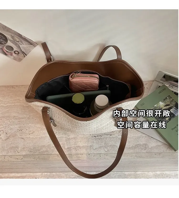Tas Selempang Wanita Bahan PU Sintetis Polos Bentuk Kotak Tali Lebar Resleting untuk Reseller