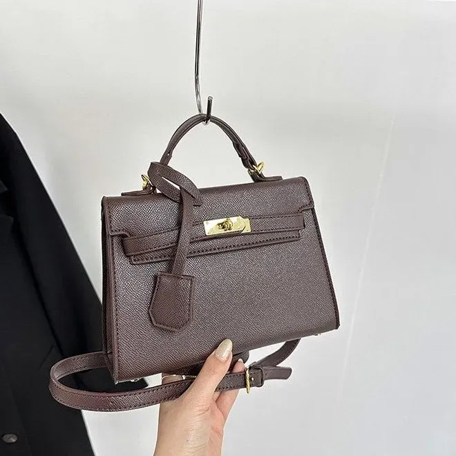 Tas Selempang Wanita Bahan PU Sintetis Model Quilted Warna Merah Bentuk Kotak Grosir Import
