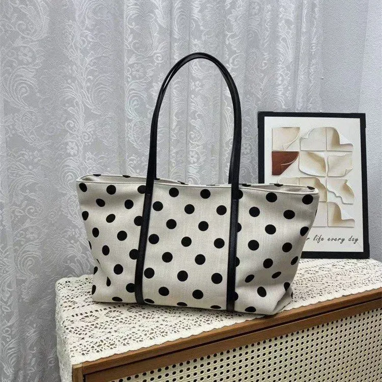 Tas Selempang Wanita Bahan PU Sintetis Motif Polkadot Warna Hitam Bentuk Kotak untuk Toko