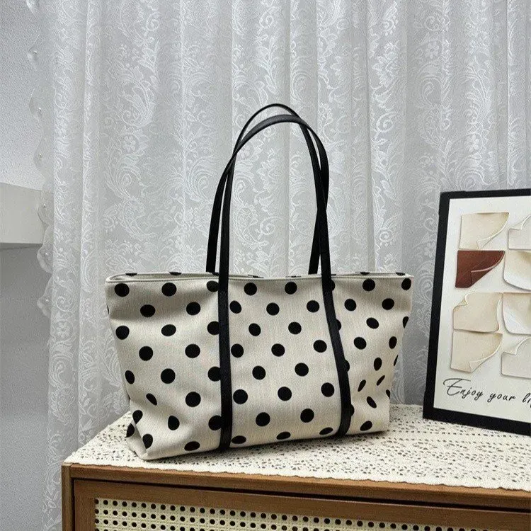 Tas Selempang Wanita Bahan PU Sintetis Motif Polkadot Warna Hitam Bentuk Kotak untuk Toko