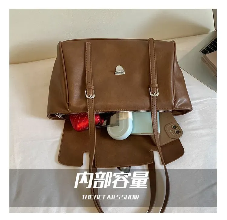 Tas Selempang Wanita Bahan PU Sintetis Polos Warna Hitam Bentuk Kotak Tali Lebar Stok Grosir