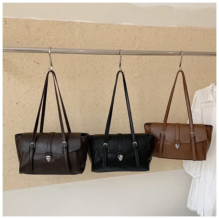Tas Selempang Wanita Bahan PU Sintetis Polos Warna Hitam Bentuk Kotak Tali Lebar Stok Grosir