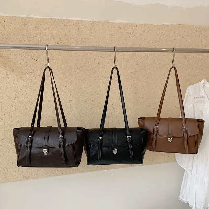 Tas Selempang Wanita Bahan Kain Polos Bentuk Kotak Tali Panjang Resleting Grosir Import