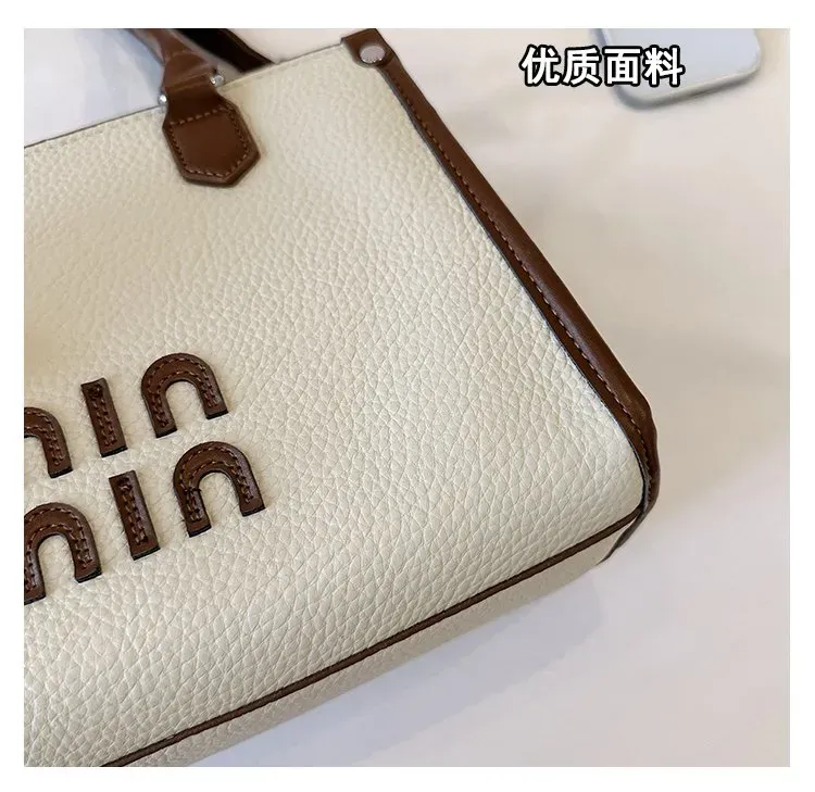 Tas Selempang Wanita Bahan PU Sintetis Polos Warna Hitam Bentuk Kotak Tali Resleting Grosir