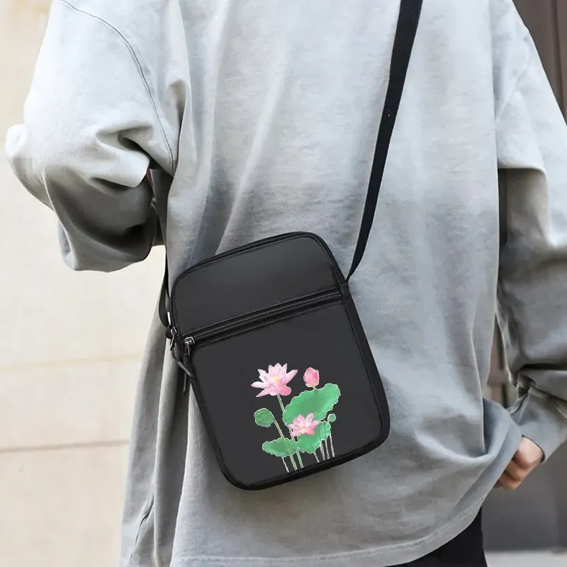 Tas Selempang Pria Bahan Nylon Motif Floral Warna Hitam Bentuk Kotak Tali Grosir Import