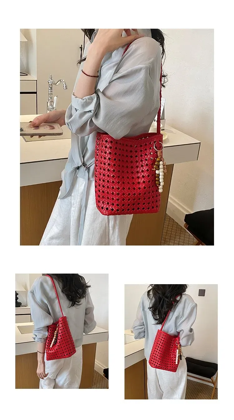 Tas Bucket Wanita Bahan PU Sintetis Motif Print Warna Hitam Bentuk Bucket Tali Katalog Grosir