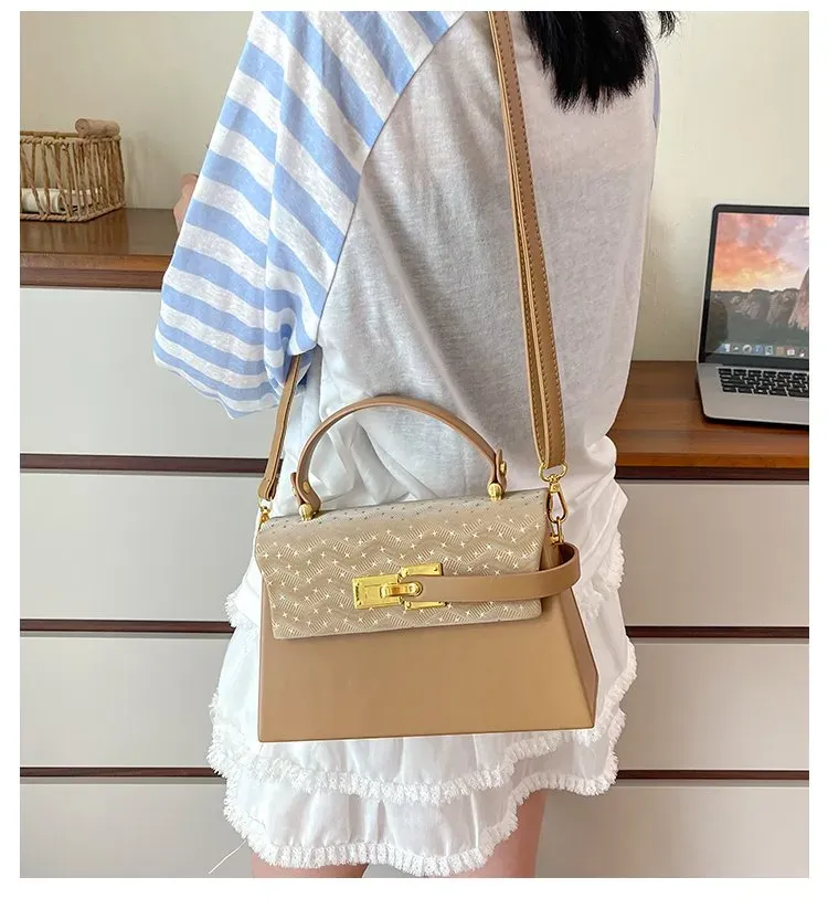 Tas Selempang Wanita Bahan PU Sintetis Motif Print Bentuk Kotak Tali Panjang Stok China