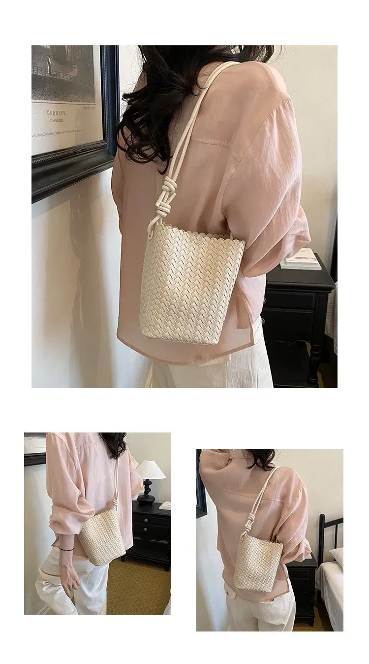 Tas Selempang Wanita Bahan PU Sintetis Tekstur Anyam Warna Hitam Bentuk Kotak Resleting Grosir