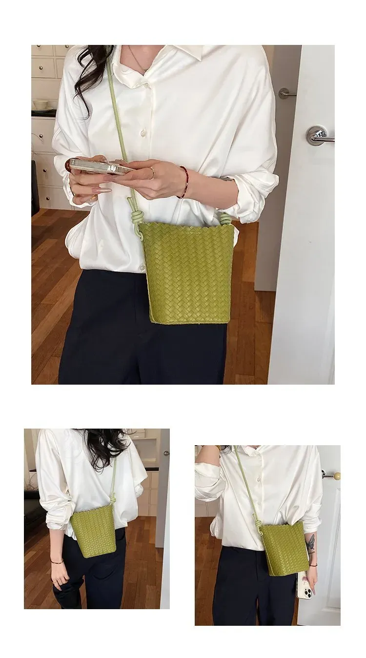 Tas Selempang Wanita Bahan PU Sintetis Tekstur Anyam Warna Hitam Bentuk Kotak Resleting Grosir