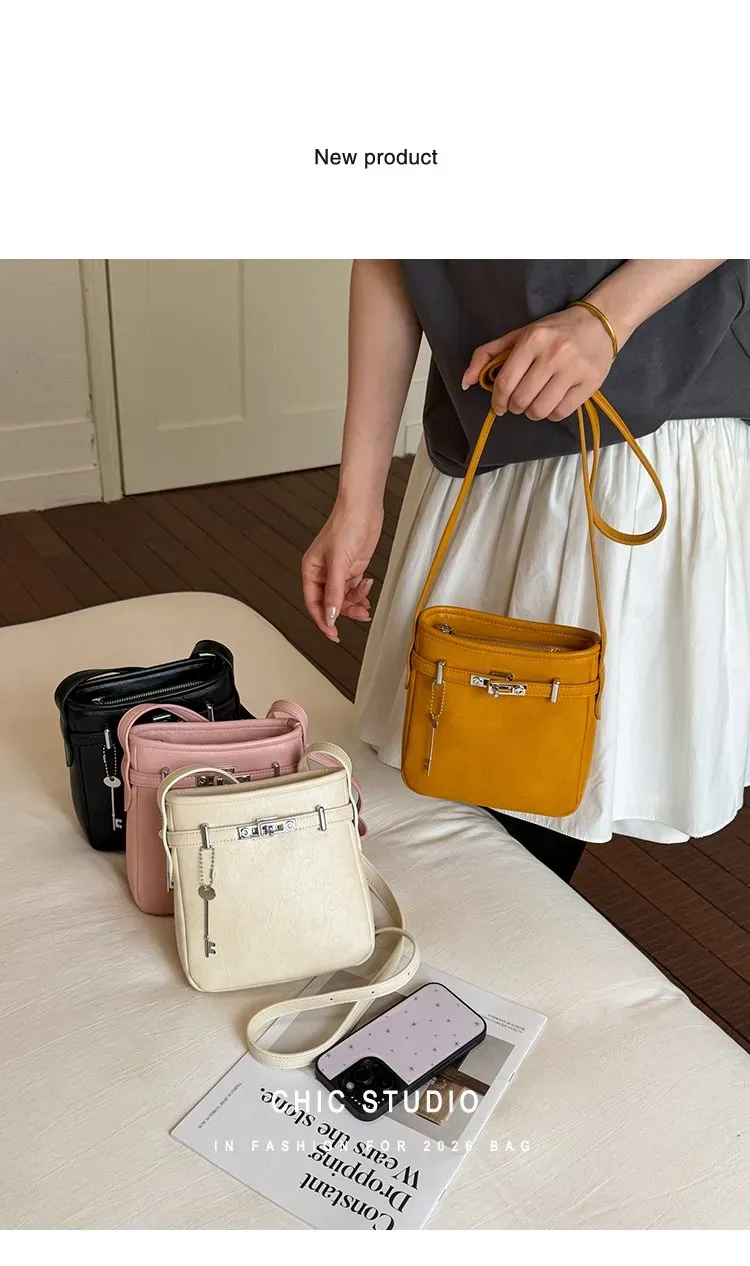Tas Selempang Wanita Bahan PU Sintetis Polos Bentuk Kotak Tali Panjang Resleting Pilihan kategori tas selempang grosir