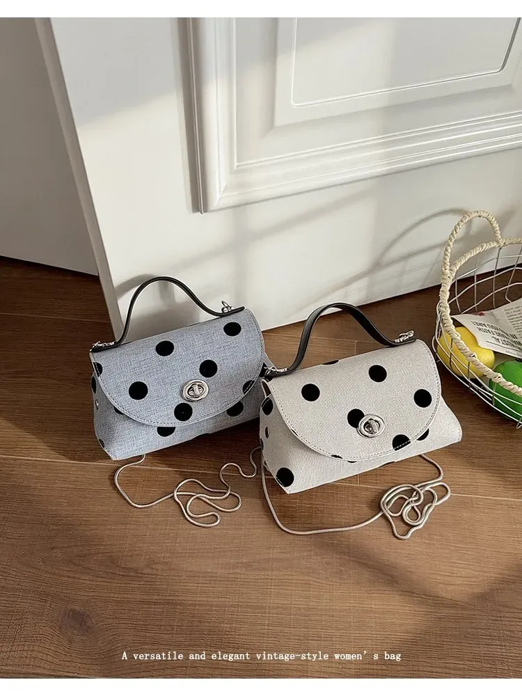 Tas Kosmetik Bahan PU Sintetis Motif Polkadot Warna Putih Bentuk Kotak Tali Grosir Import