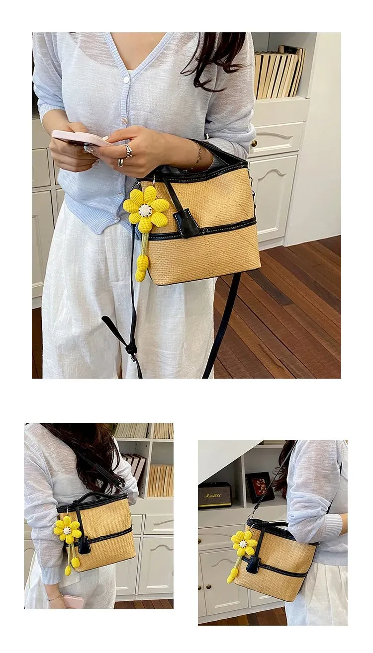 Tas Selempang Wanita Bahan PU Sintetis Motif Garis Bentuk Kotak Tali Panjang Resleting Grosir