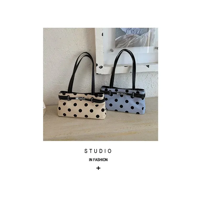 Tas Selempang Wanita Bahan PU Sintetis Motif Polkadot Warna Hitam Bentuk Kotak