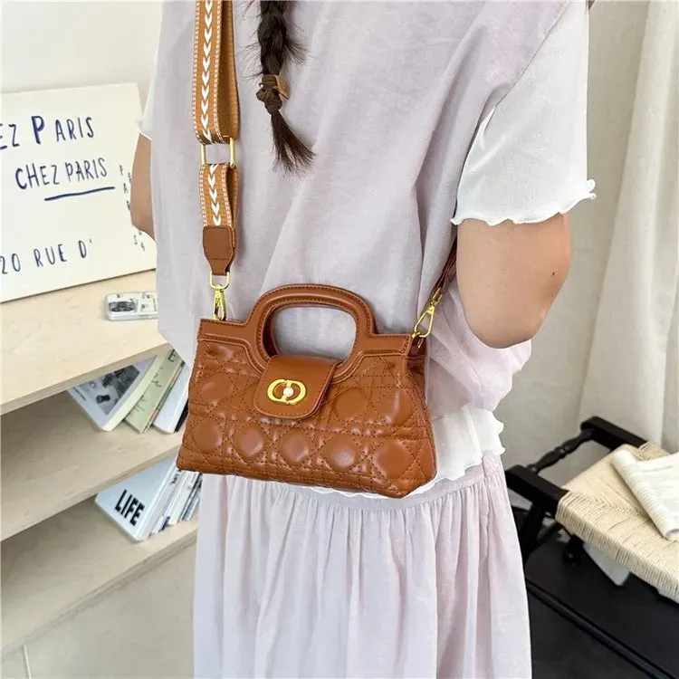 Tas Selempang Wanita Bahan PU Sintetis Model Quilted Warna Hitam Bentuk Kotak Grosir Import