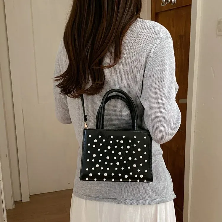 Tas Selempang Wanita Bahan PU Sintetis Motif Polkadot Warna Pink Bentuk Kotak Grosir Import